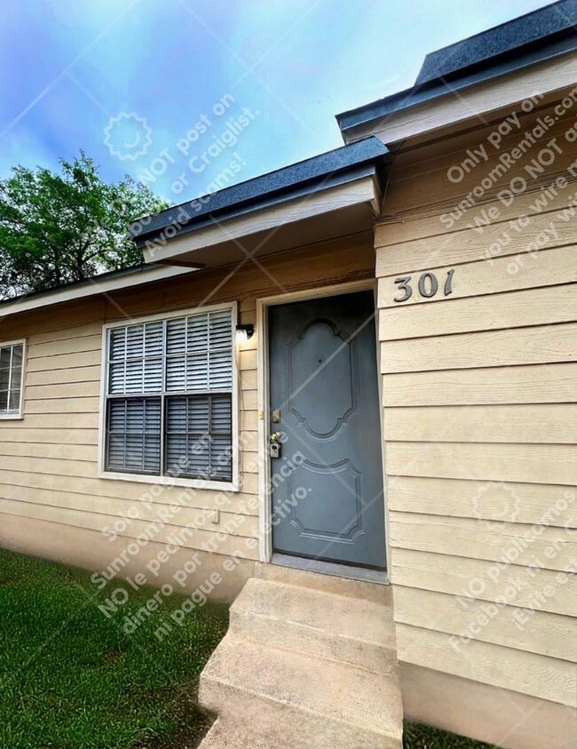 Building Photo - 844 E Sunshine Dr Rental