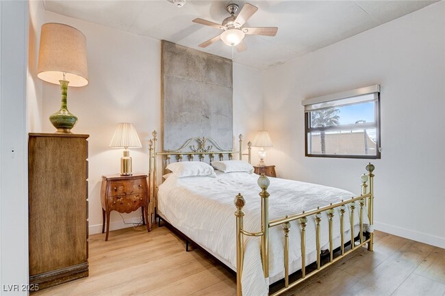 Photo - 353 E Bonneville Ave Unit 233