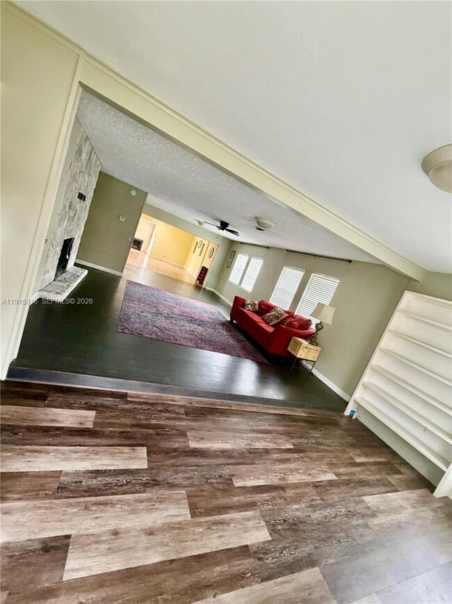 Photo - 3900 W 17th St