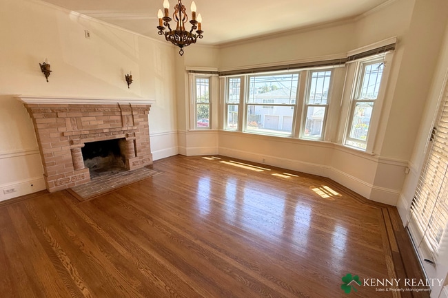 Photo - Spacious 3 Bedroom Home in Sign Hill Neighborhood in South San Francisco