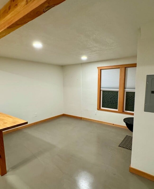 Photo - Charming 1BR in Convenient Eugene Location!