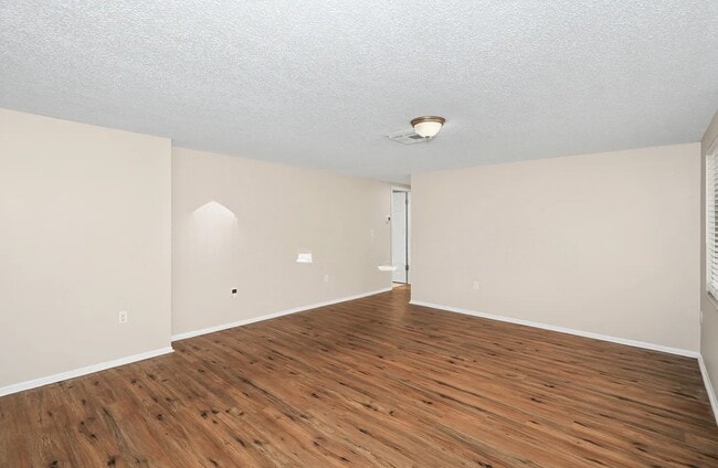 Photo - 7713 Seashore Dr