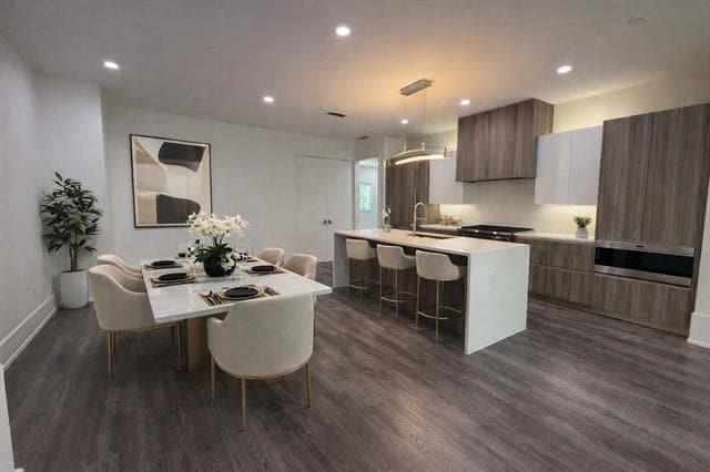 Building Photo - 3525 Normandy Ave Unit 15