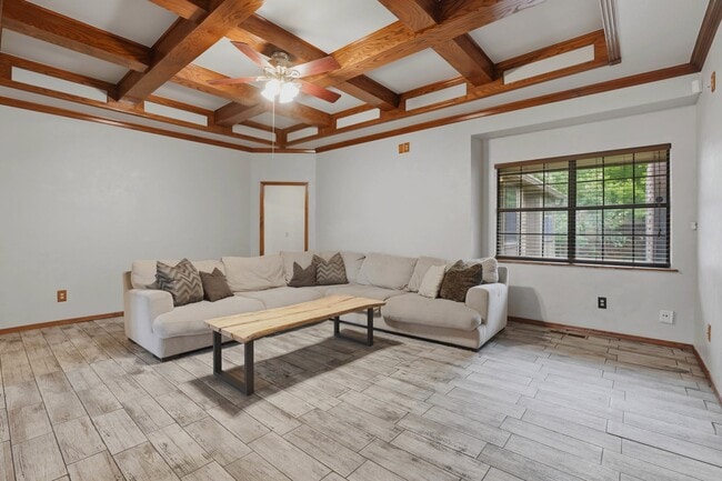 Photo - 14125 Osage Dr