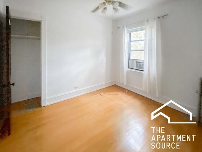 Photo - 1456 W Cornelia Ave Unit 3
