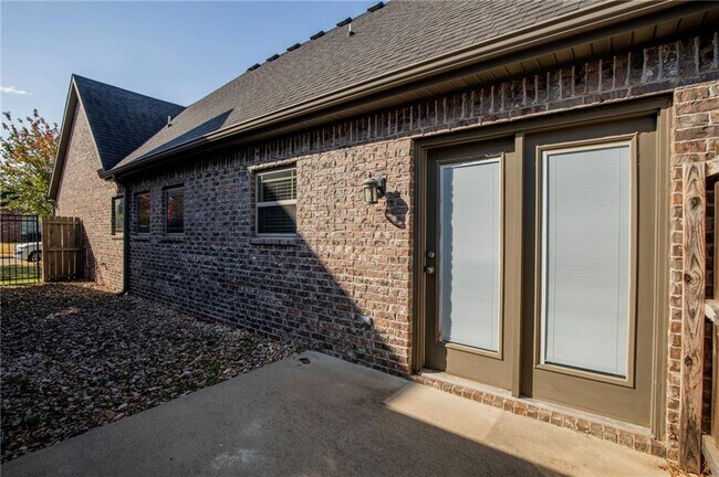 Photo - 3214 SW Stonepoint Ave