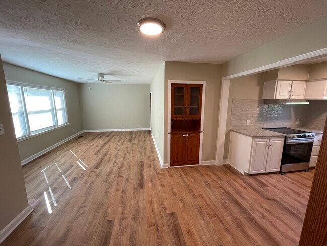 Dining Room-Living Room - 3943 Austin Dr