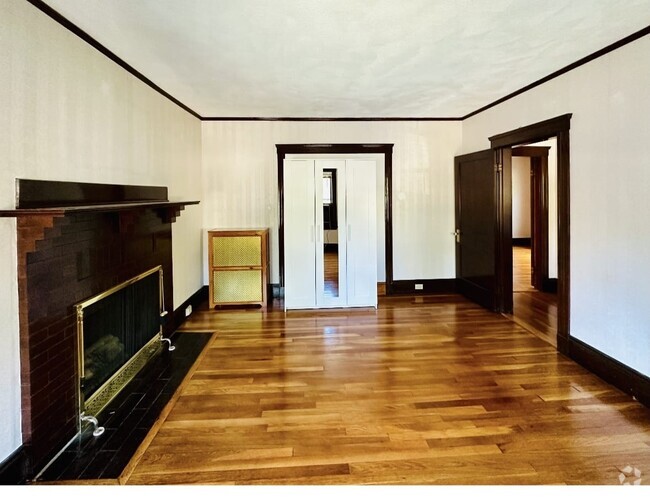 Building Photo - 9 Roberts Rd Unit 2 Rental
