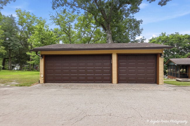 Photo - 38624 N Miller Rd