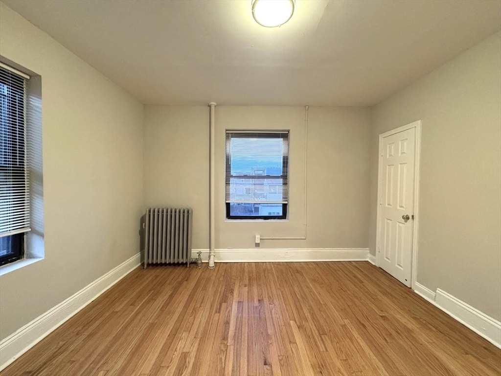 Photo - 8 Langmaid Ave Unit 14