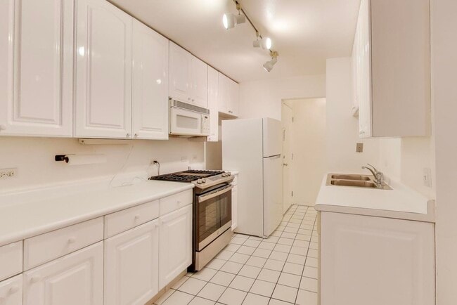 Photo - 5400 N Sheridan Rd Unit 210
