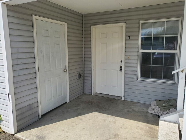 13208 E 31st Ct Unidad 1