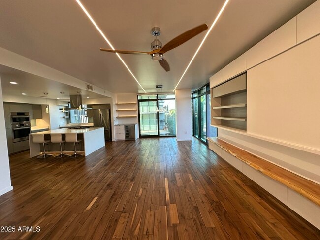 Photo - 200 W Portland St Unidad 426