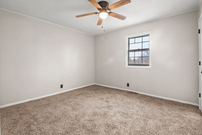 Photo - 246 SE 101st Rd