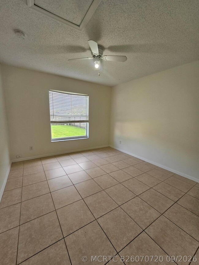 Photo - 162 SW Grimaldo Terrace