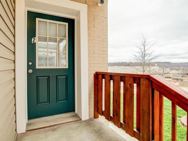 Photo - 160 W Madison St Unit 160 West Madison  2