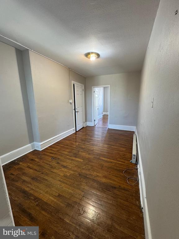 Photo - 326 E Airy St