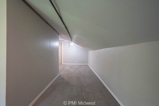 "Chic Studio Living: Spacious 768 Sq Ft Gem in Indianapolis!"
