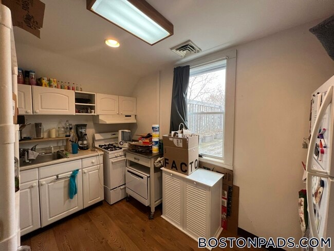 Photo - 7 Jay St Unit 3