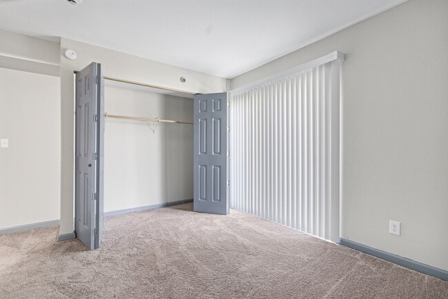 Photo - The Hill Apartments