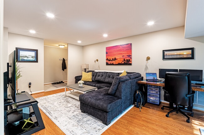 Photo - 2037 Royal Fern Ct Unit 22C