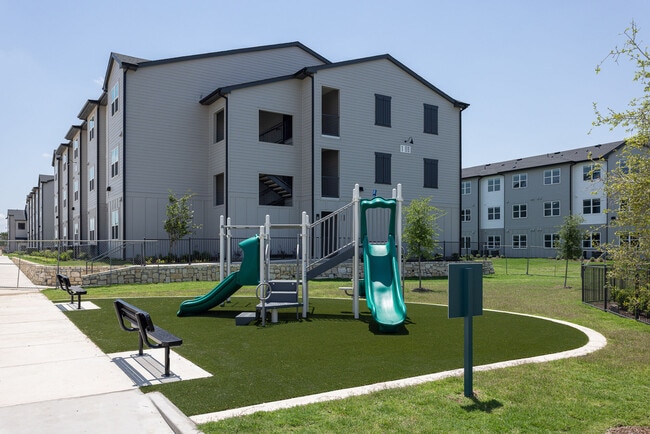 Prose Decker Lake apartments — community photo
