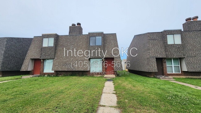 Building Photo - 1315 Eastgate Dr