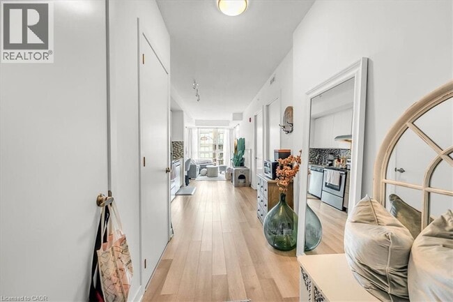 Photo - 5240 Dundas St Unit B318