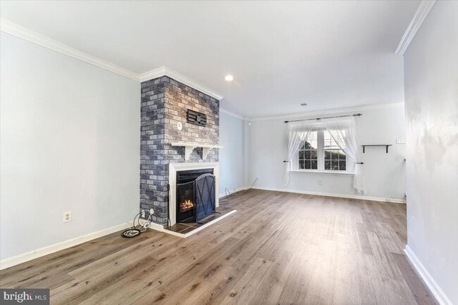 Photo - 1006 Asmore Way