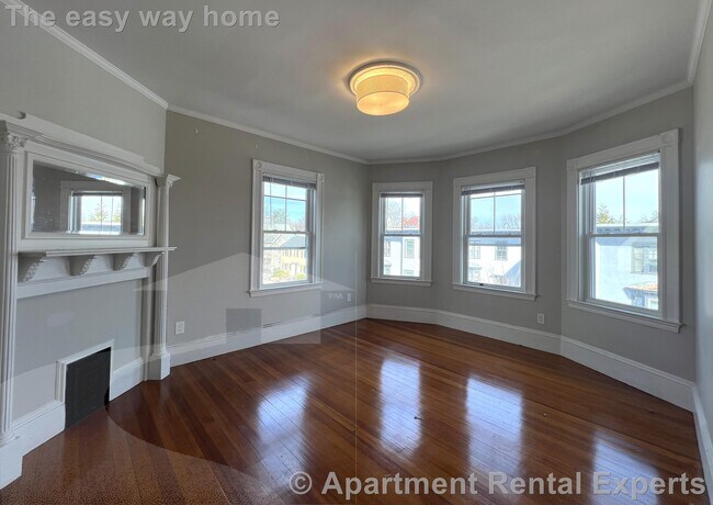 Photo - 107 Oxford St Unidad #3