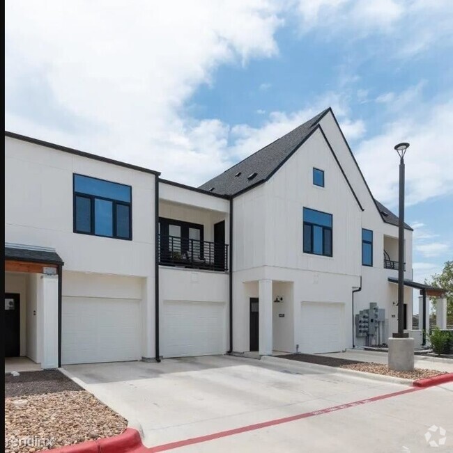 Building Photo - 3 br, 2 bath Condo - 11680 Hero Way West F...