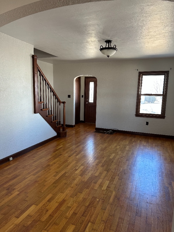 Photo - 803 23rd St S