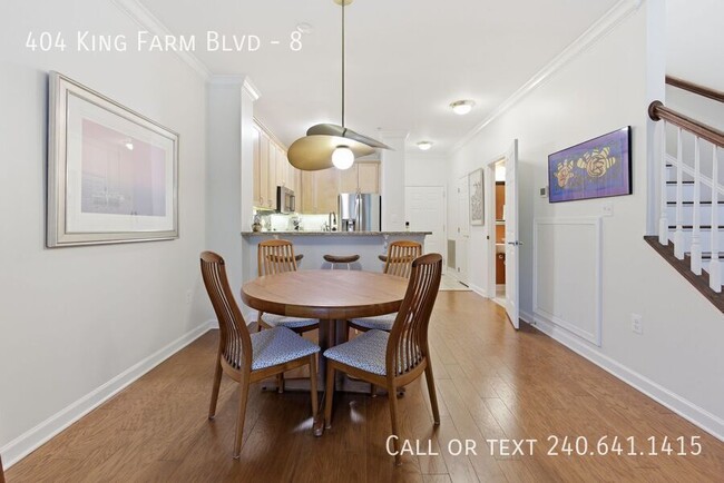 Photo - 404 King Farm Blvd