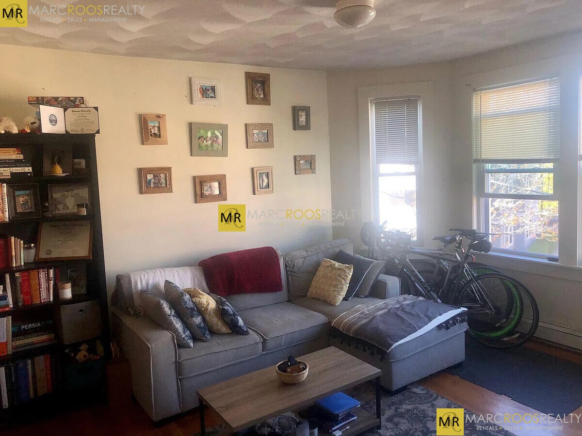 Photo - 14 Colborne Rd