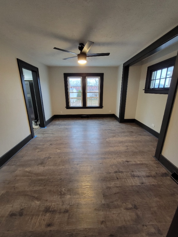 Photo - 908 Weschler Ave