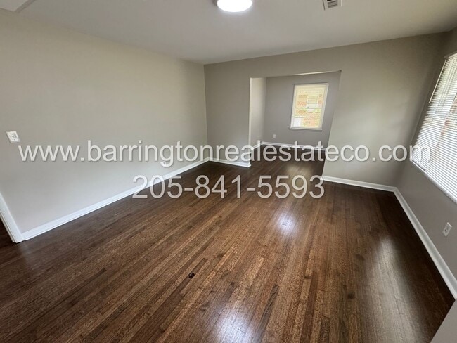 Photo - 1720 2nd St NE