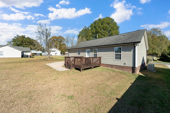 Photo - 2175 Glendale Ave