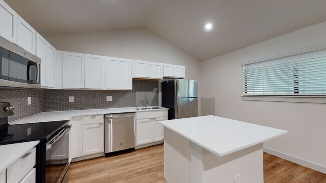 Photo - Lakewood Village