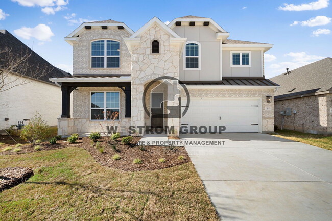 Building Photo - 912 Alberta Spruce Rd