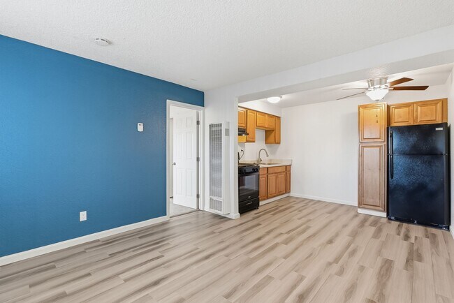 Photo - 450 - Harbor Breeze