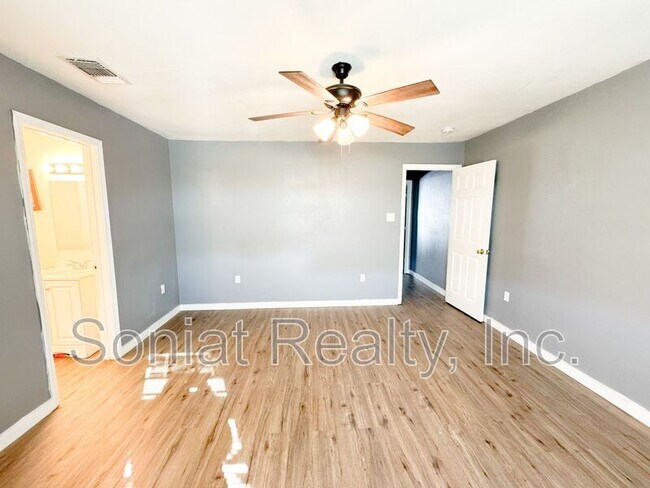 Photo - 7750 N Coronet Ct Condo