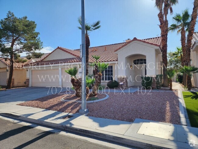 Building Photo - Stallion Mountain Golf Course Home~4 Bed ~...