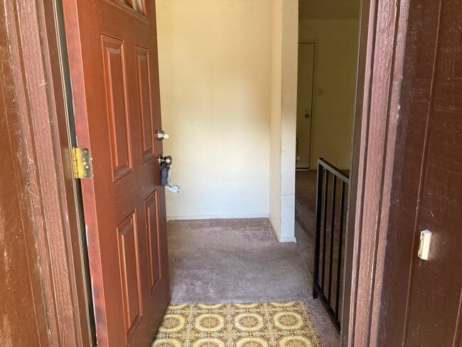 Photo - 5535 Ashgate Dr