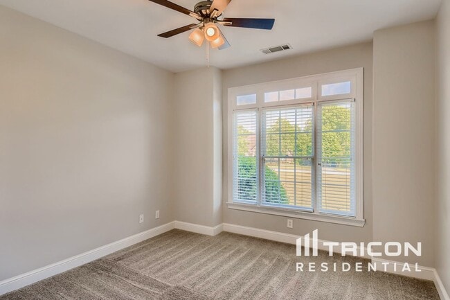 Photo - 609 Kristen Ct