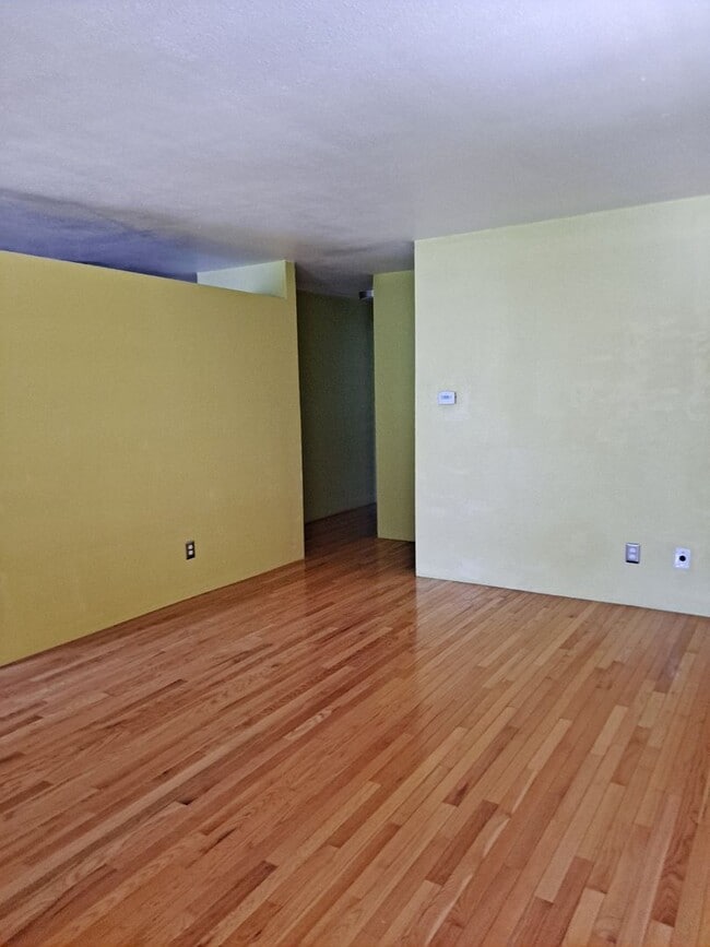 Photo - ALL PROSPECTIVE TENANTS MUST SUBMIT A $58 NON-REFUNDABLE APPLICATION FEE PER APPLICANT ONLINE AND...
