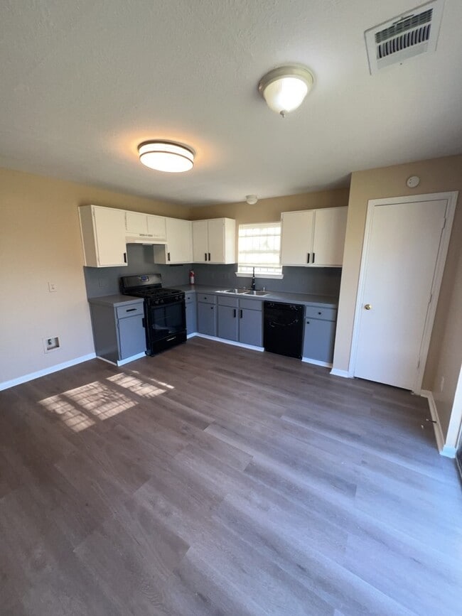 Photo - 16410 Amy Ridge Rd