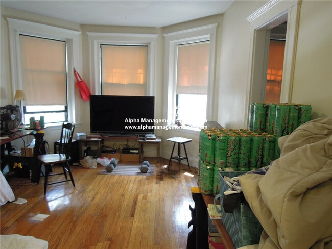 Photo - 115 St Stephen St Unidad 22