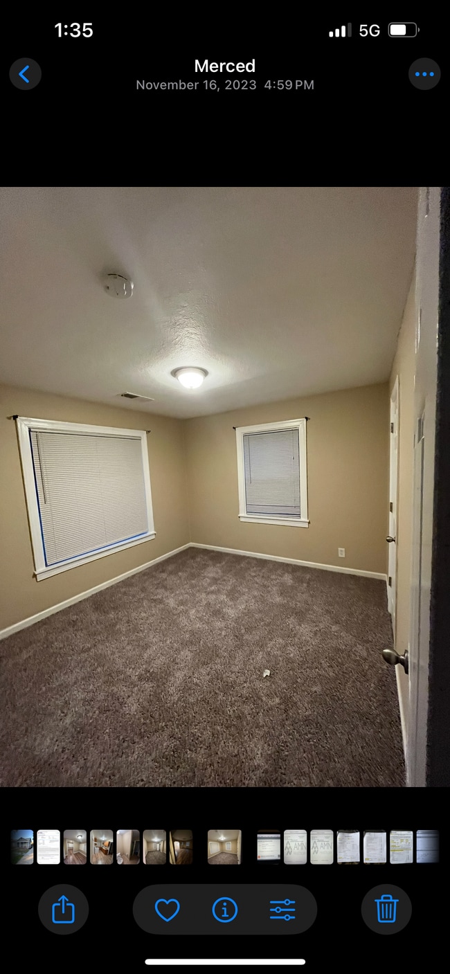 Photo - 175 E Main St
