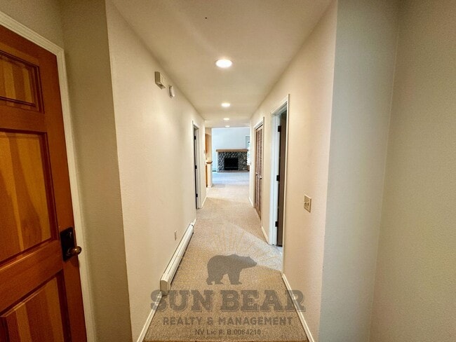 Photo - 2 Bedroom Condo with garage in McCloud! Wa... Unidad 19
