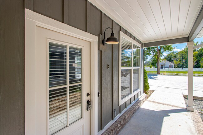 Photo - 312 Parker St Townhome